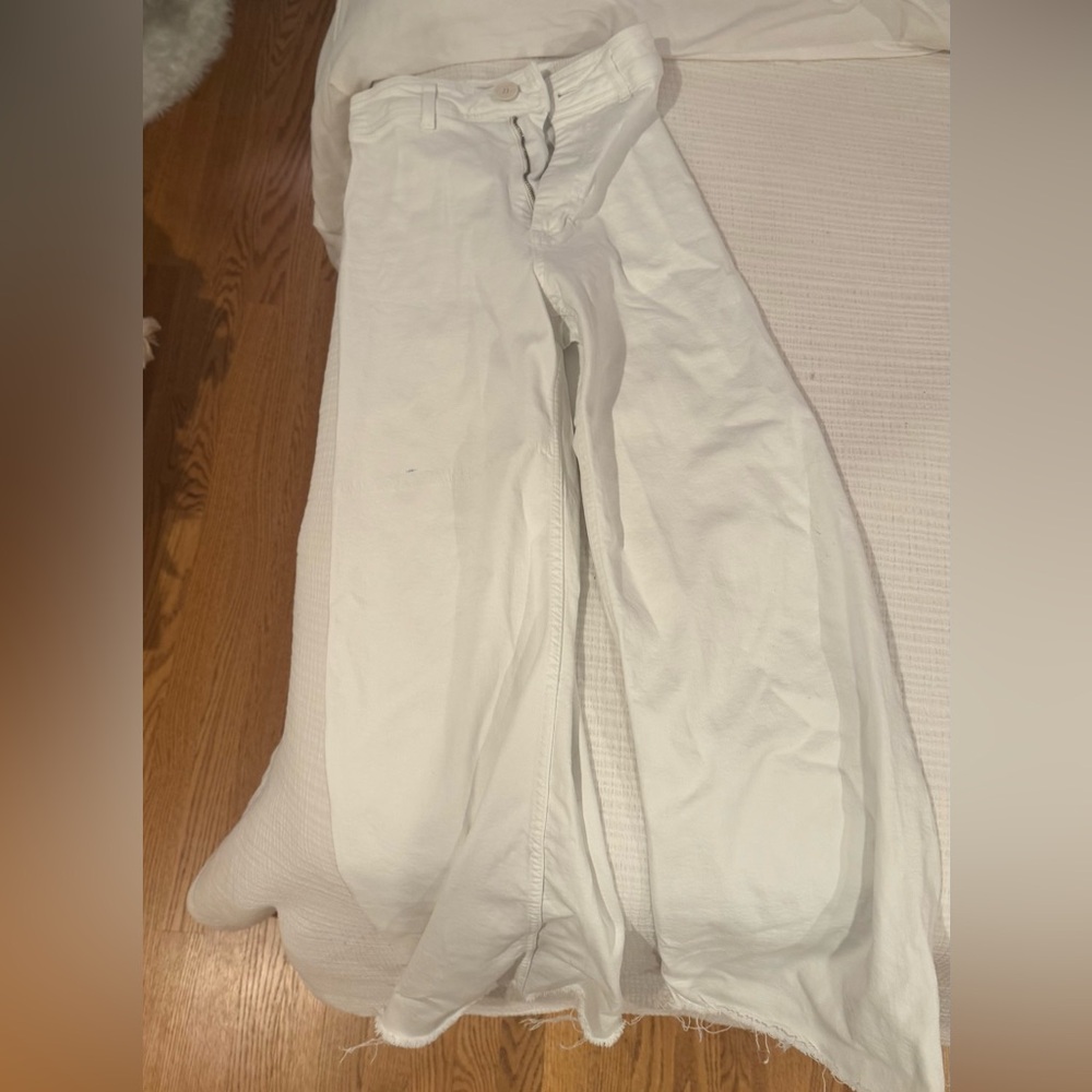 ZARA STRAIGHT LEG JEANS SIZE 2